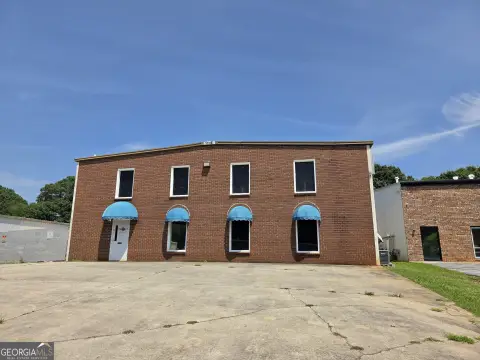 Flex Space Warehouse with Mezzanine