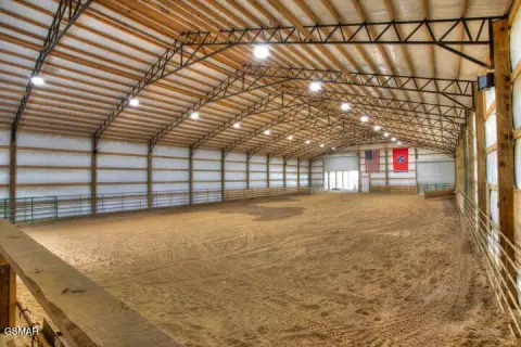 Equestrian Property with Indoor Arena