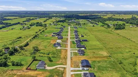 Acreage Lot in Dixie Estates
