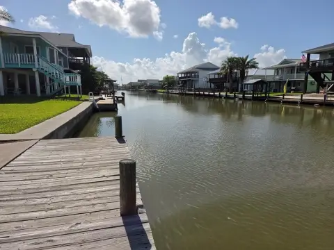 Canal-Front Waterfront Lot with Dock