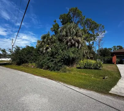 Residential Land in North Port