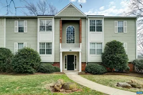 Top-Floor 2BR/2BA Condo