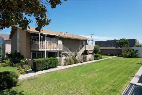 Updated Fourplex with Garages
