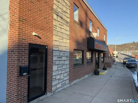 Prime Commercial Space in Thomaston