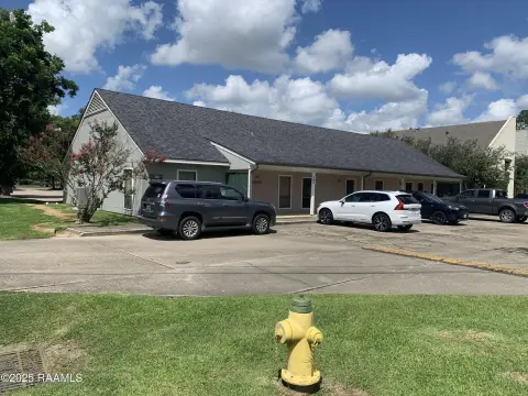 Lafayette Commercial Space For Lease