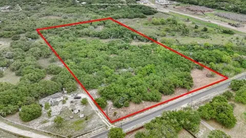 Residential Home Lot With Oaks