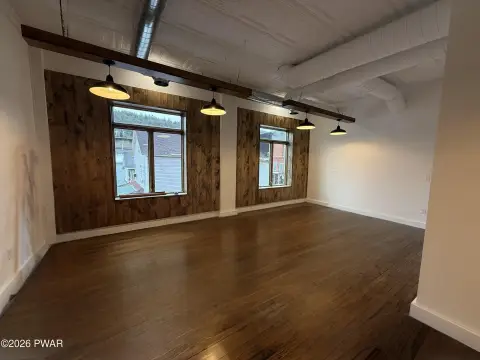 Renovated Office Space in Hawley