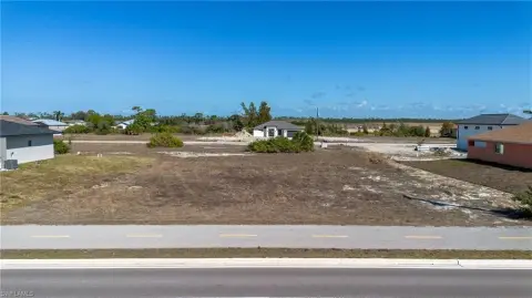 Residential Lot in Cape Coral
