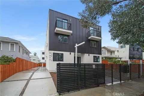 New Construction Silver Lake Quadruplex