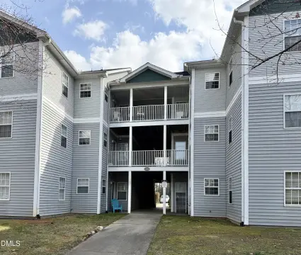 Income-Producing Condo with Leased Tenants