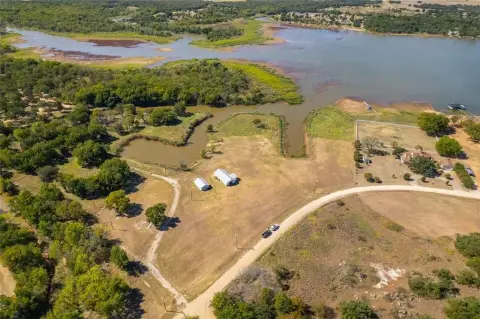 Waterfront Land Package in Nocona