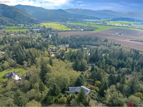 Tillamook, Oregon: 2.01-Acre Lot