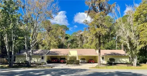 4-Unit Quadplex with Community Pool