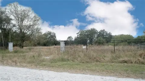 Residential Land in Clewiston, FL