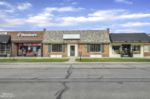 Grosse Pointe Woods Commercial Building