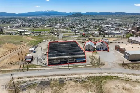 Flex Space Complex With Three Buildings