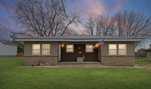 Leroy, IL Ranch Style Home