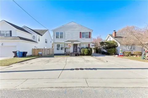 Virginia Beach Quadruplex Investment Opportunity