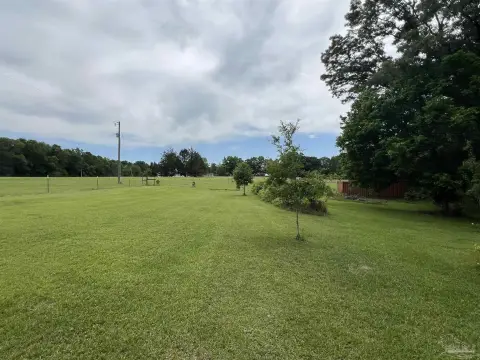 Land in Booneville Community