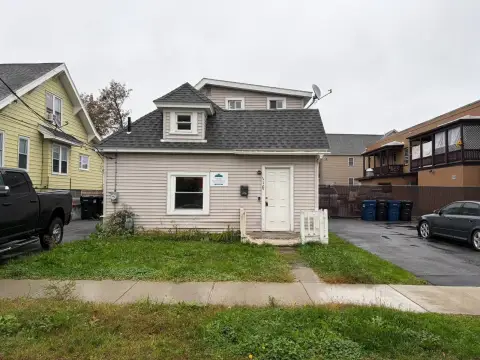 Duplex with Efficiency and One-Bedroom Units