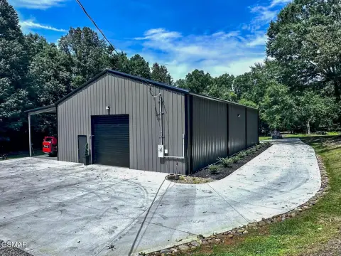 Flex Space with Shop
