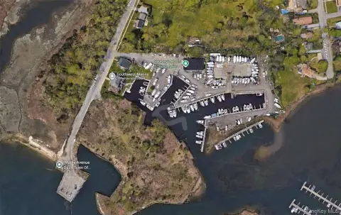Full-Service Marina With Boat Storage