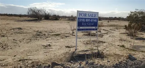 Adelanto Corner Lot for Development