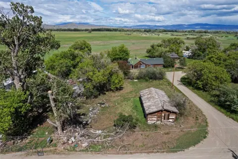 Adjoining Townsite Lots for Development