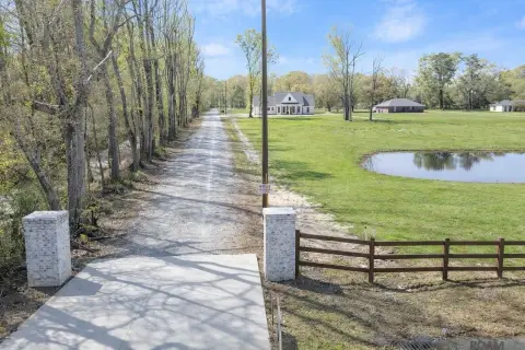 Residential Land in Baker, LA