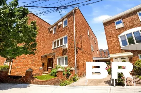 Semi-Detached Two-Family Duplex