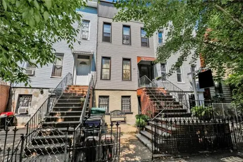 Two-Family Townhouse with Backyard