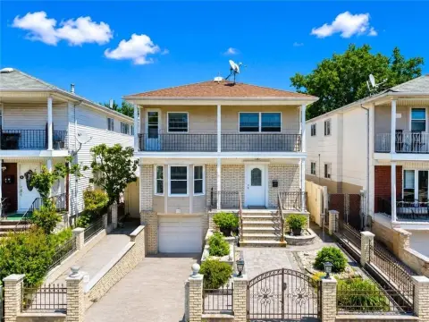 Detached Two-Family with Walk-Up Access