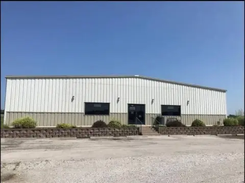 Flex Building with Showroom