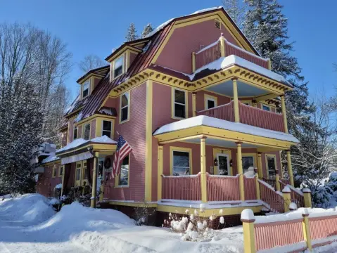 8-Room Bed & Breakfast Inn