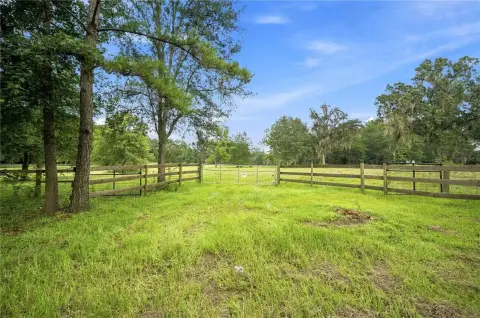 Fenced Agricultural Acreage