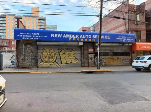 Flushing Warehouse Retail Space Available