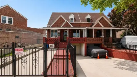 Semi-Detached Single-Family Home