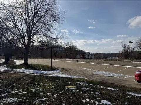 Commercial Land in New Philadelphia