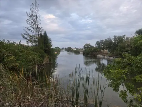 Cape Coral Freshwater Canal Lot