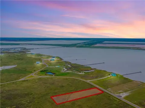 Rockport Acre Lot Near Water