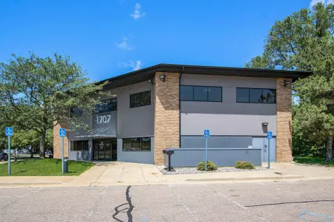 Freestanding Multi-Tenant Office Suite