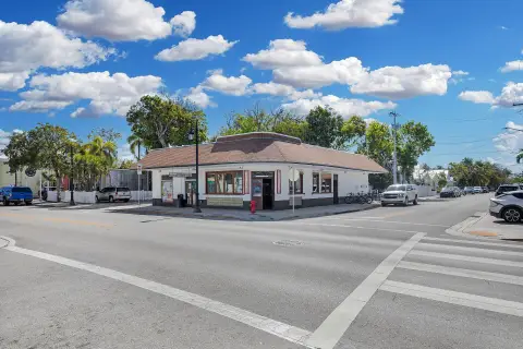 Prime Corner Commercial Property, Key West