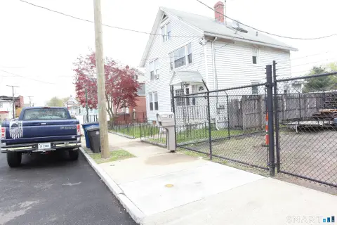 Rented Two-Family Near I-95