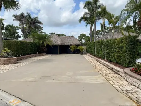 Residential Land with Outdoor Tiki
