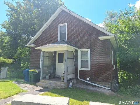 Updated Duplex with Walk-Out Apartment