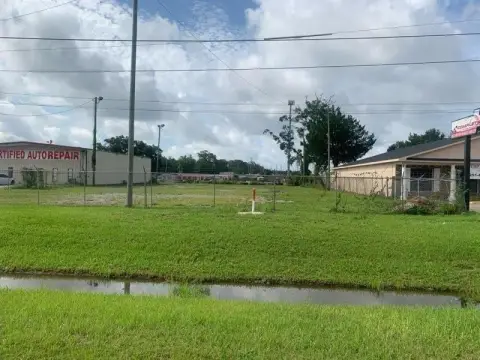 Prime Commercial Land Opportunity