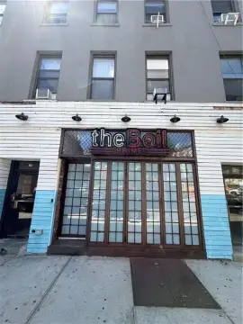 Restaurant and Bar with Private Yard
