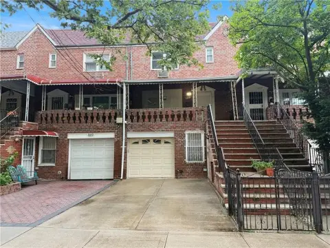 Colonial Multi-Unit Residential Property