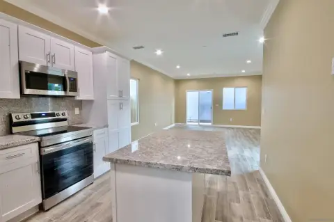 Newer Duplex in Spring Valley