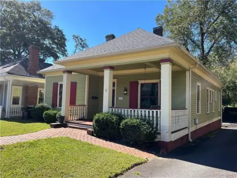 Downtown Cartersville Office For Lease